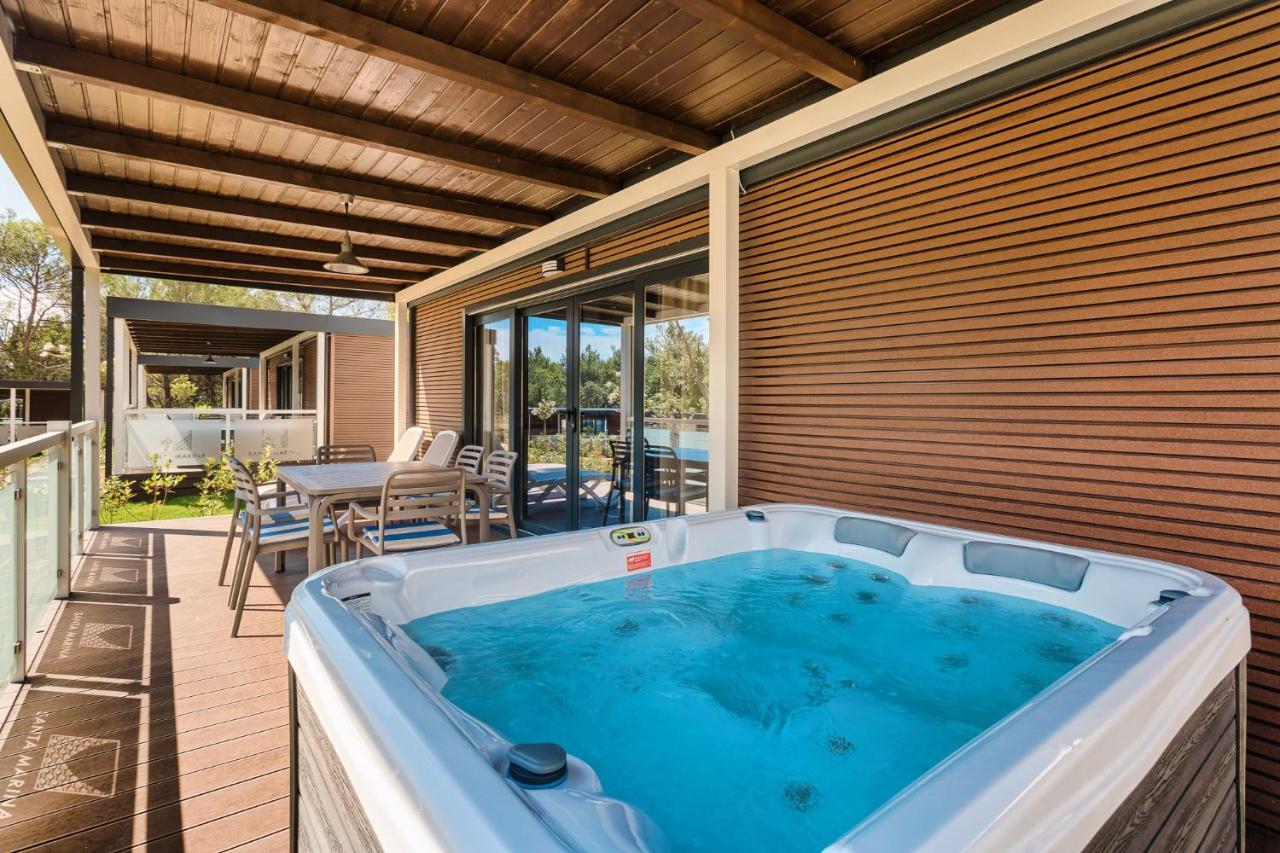 Holiday park Premium Homes Santa Marina, Lanterna
