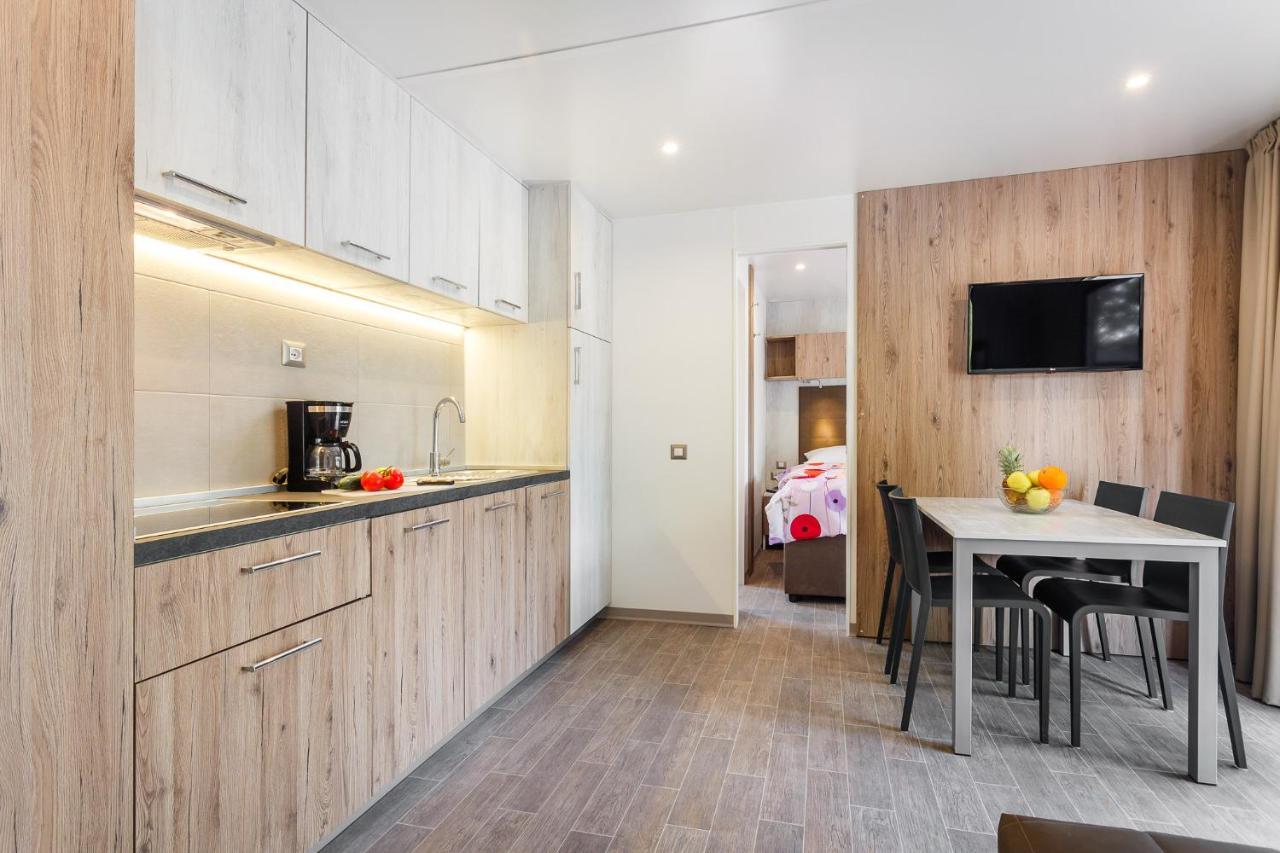 Premium Homes Santa Marina, Lanterna 5*